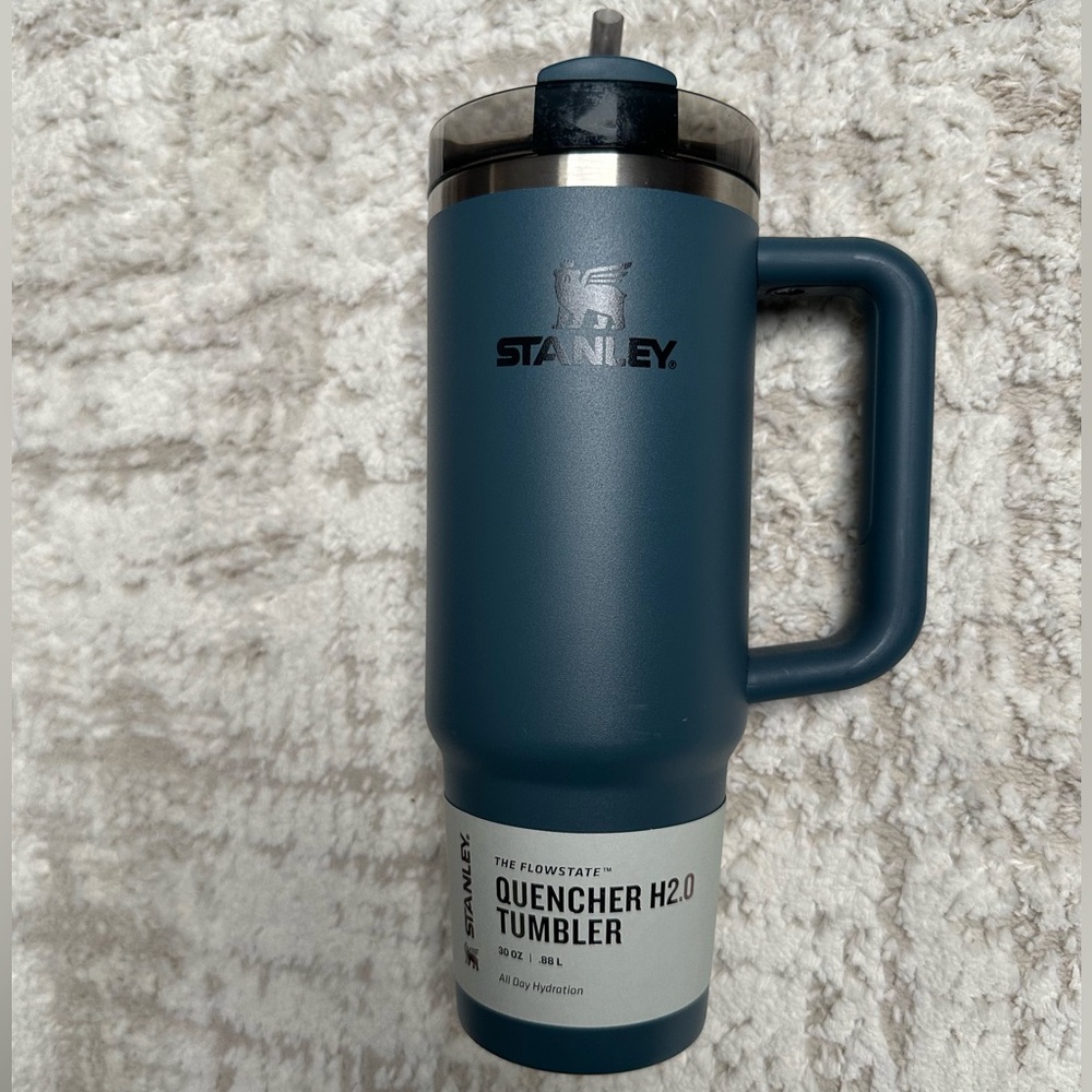 Stanley Navy Blue 30oz